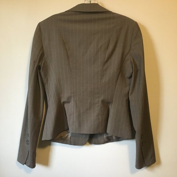NWOT Virgin Wool Blend Grey and Pink Pinstripe Blazer - Picture 3 of 16